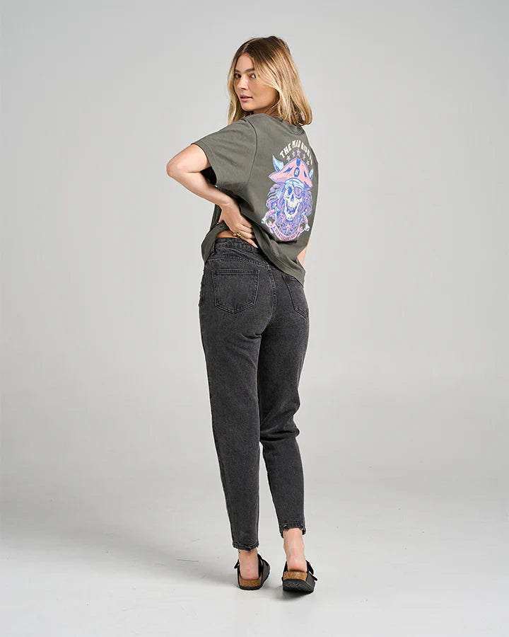 The Mad Hueys | STAR PIRATES LIFE Women's SS Tee - Charcoal