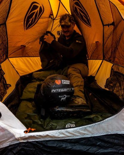 Stoney Creek | Black Stag Integrity 750 Sleeping Bag